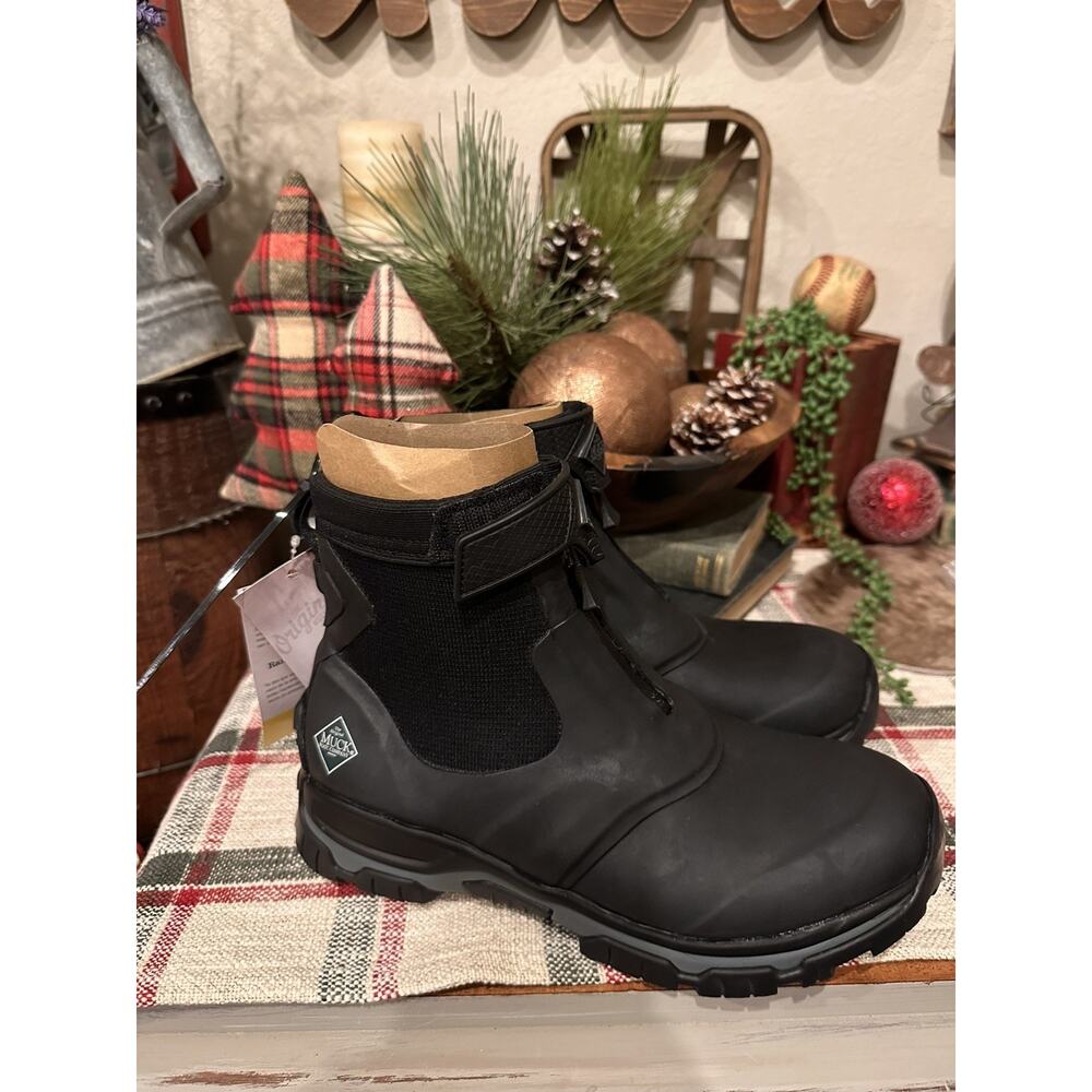 Size 13 THE MUCK BOOT COMPANY Men’s Apex Mid Zip 'Black’ AXMZ-900 Size 14 (NWT)